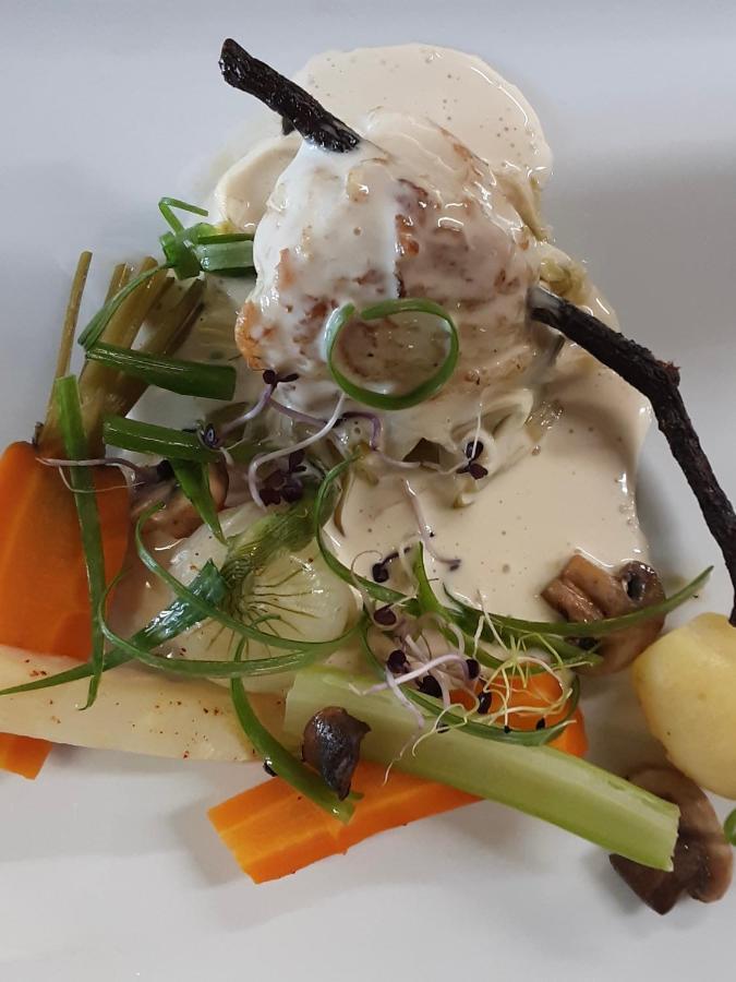 Logis Hotel Restaurant Du Lion D'Argent Et Des Tanneries La Châtre Eksteriør bilde
